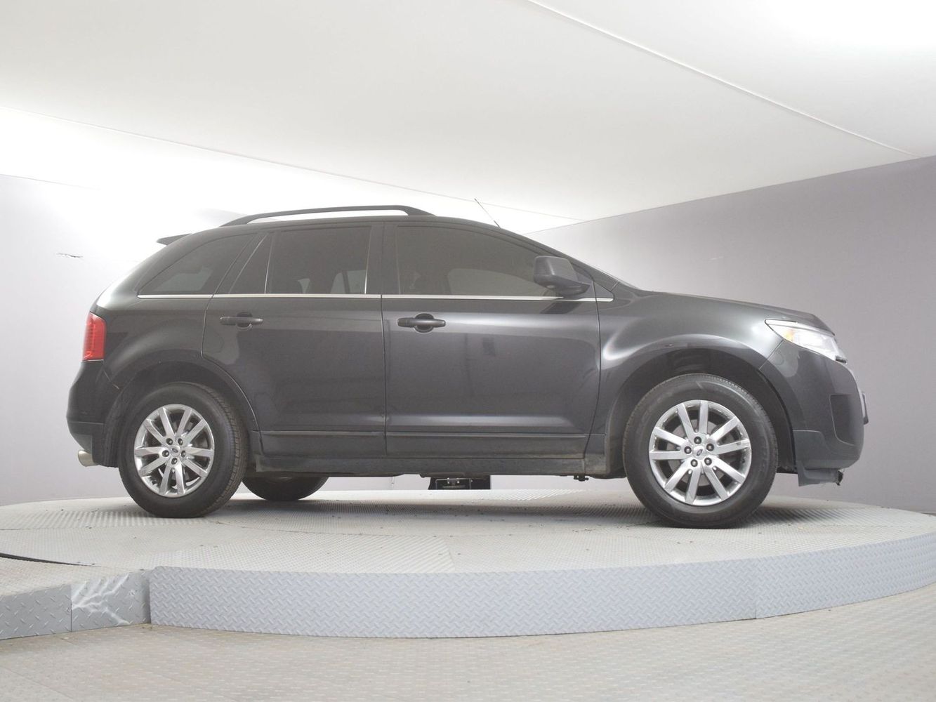 2011 Ford Edge Limited photo 17