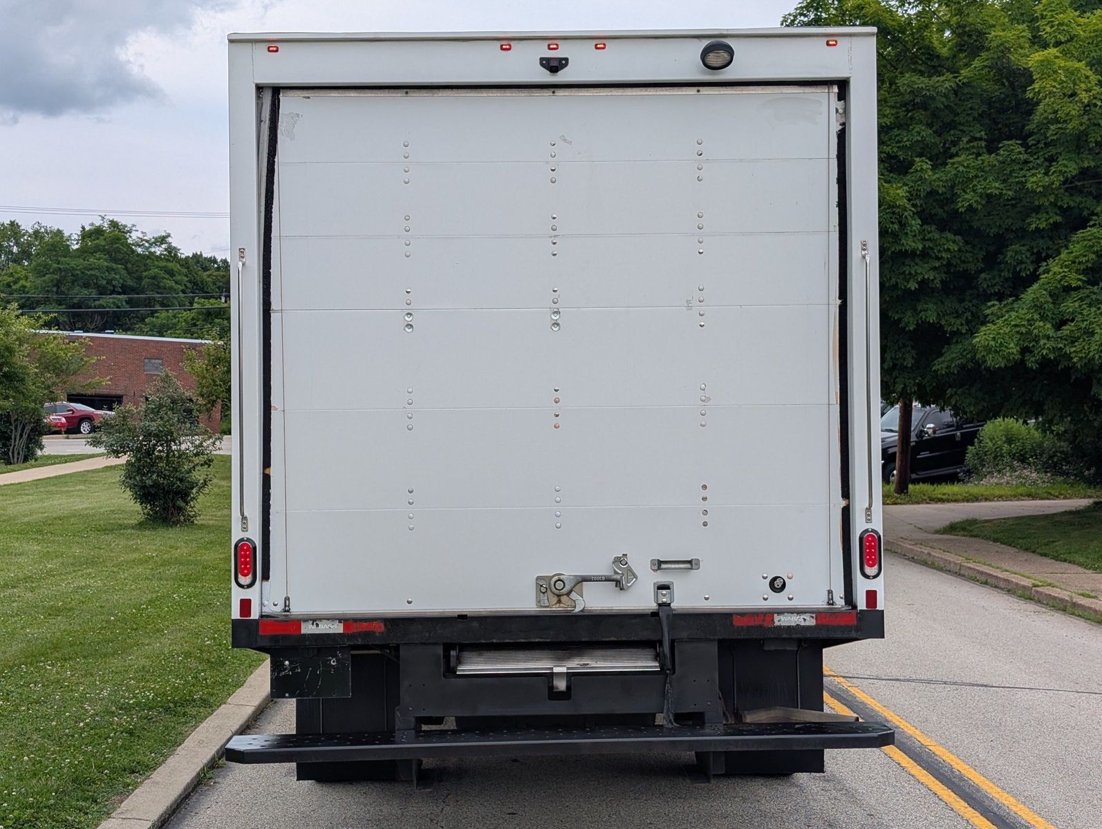 2024 Chevrolet Express Cutaway 30