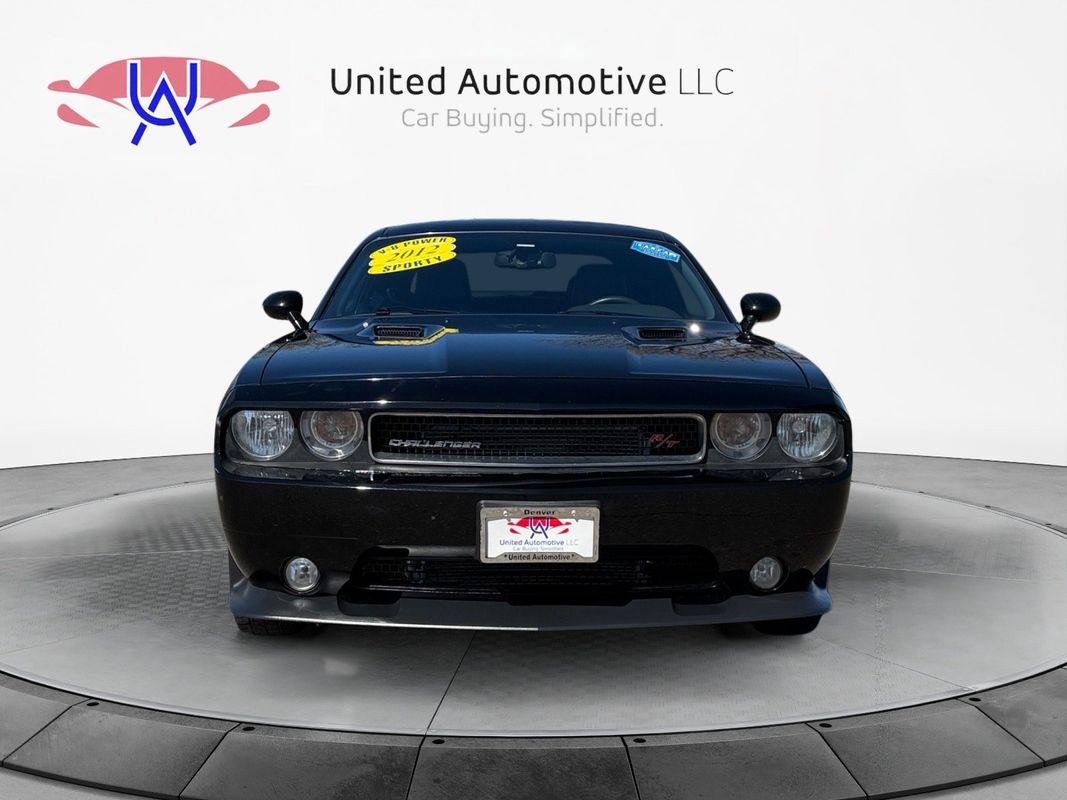 View vehicle photo 2