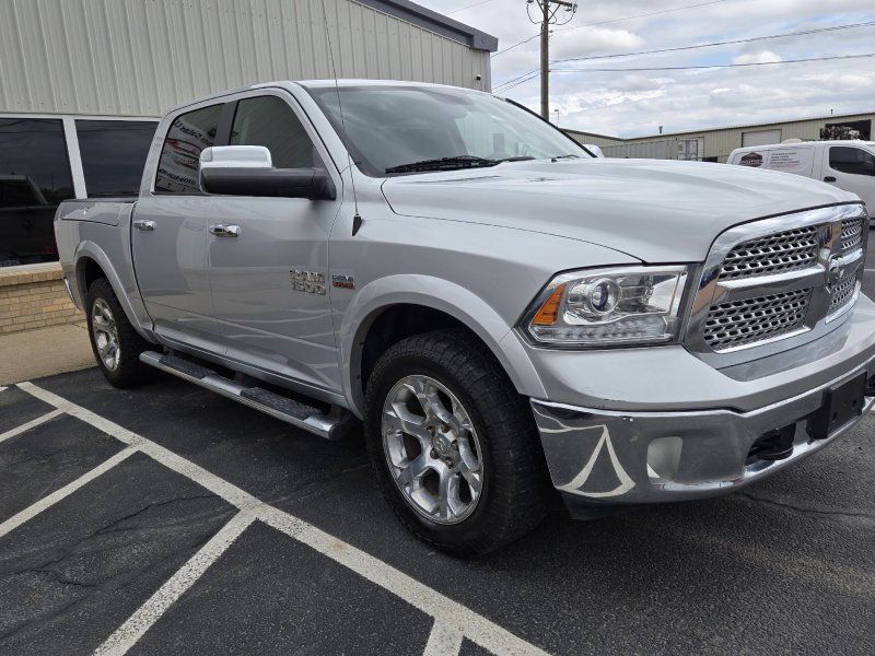 2017 RAM 1500 Laramie 4x4 Crew Cab 5'7's photo