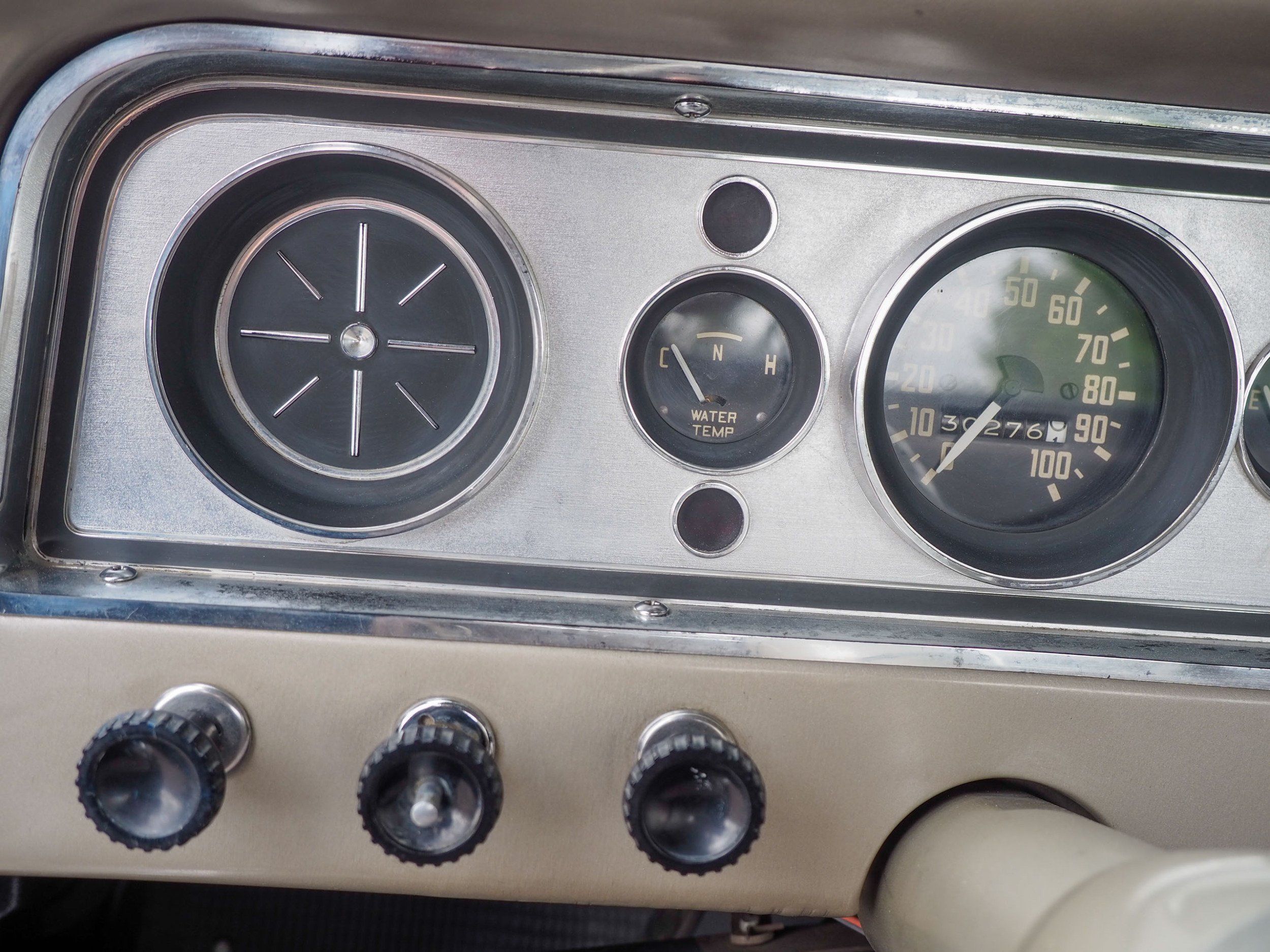 1966 GMC Pickup White RWD