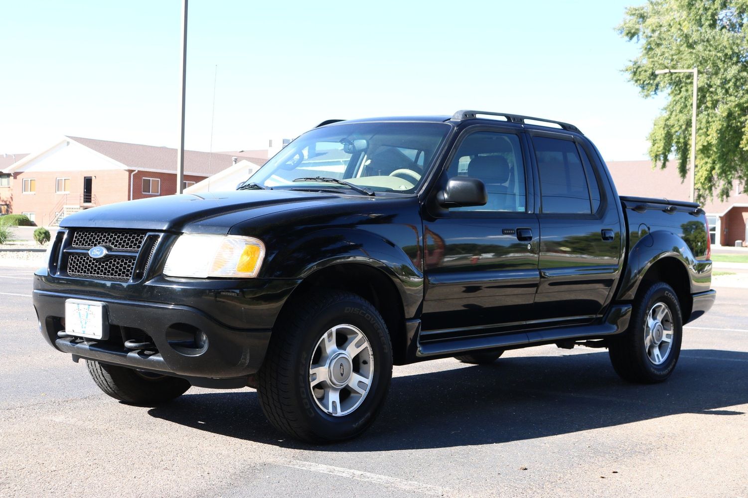 2004 Ford Explorer Sport Trac XLT | Victory Motors of Colorado