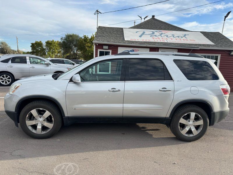 2010 Gmc Acadia photo 2