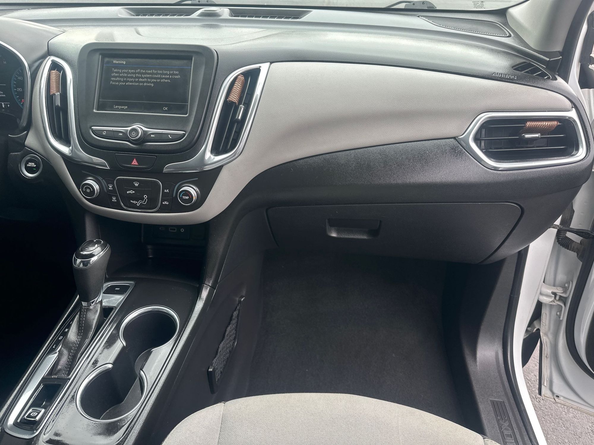 2019 Chevrolet Equinox LS photo 4