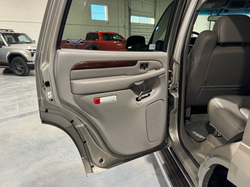 2002 Cadillac Escalade Base, photo 12