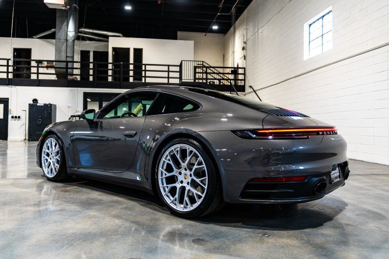 2024 Porsche 911 Carrera 4S, photo 3