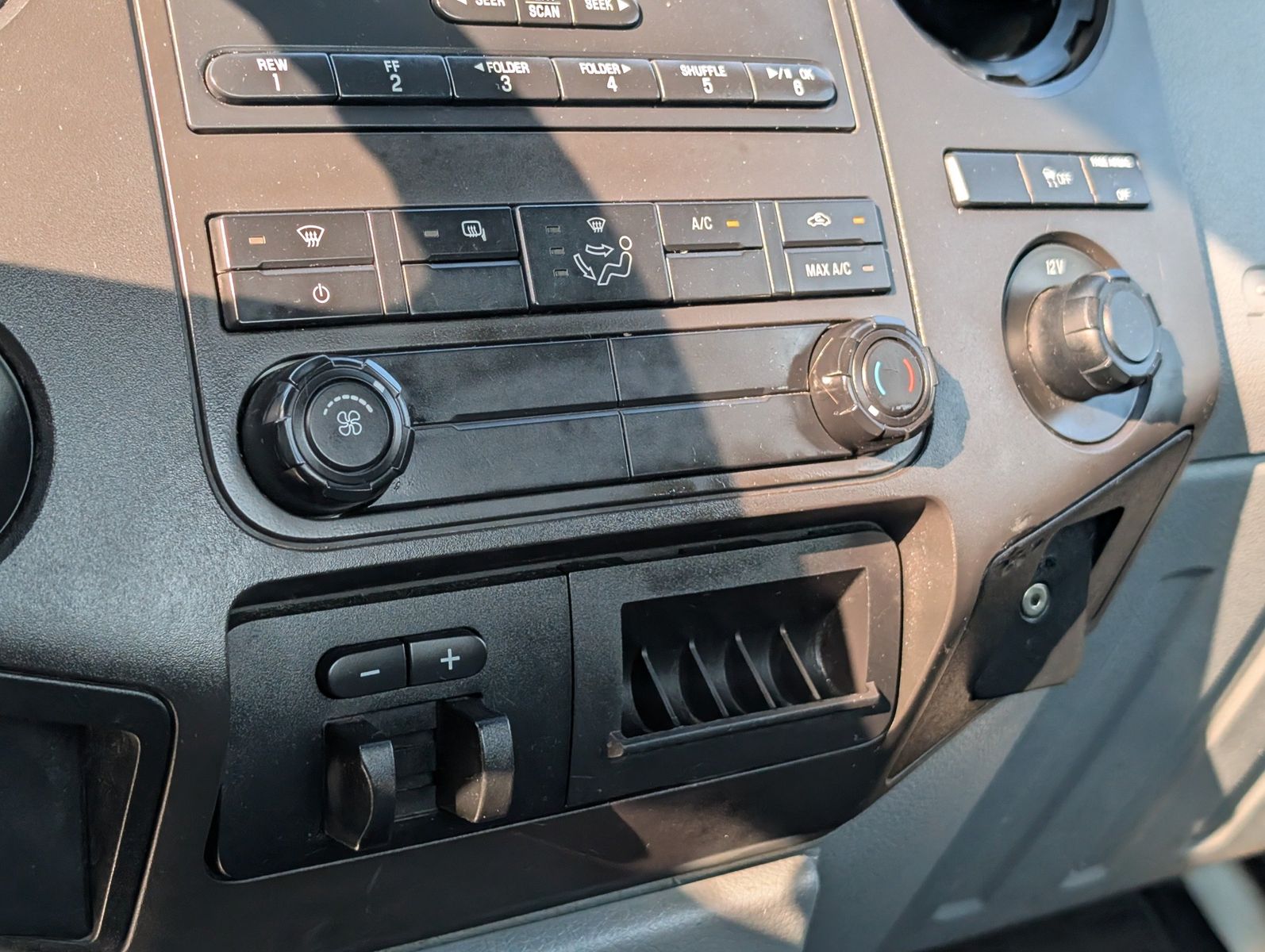 2016 Ford F-250 54