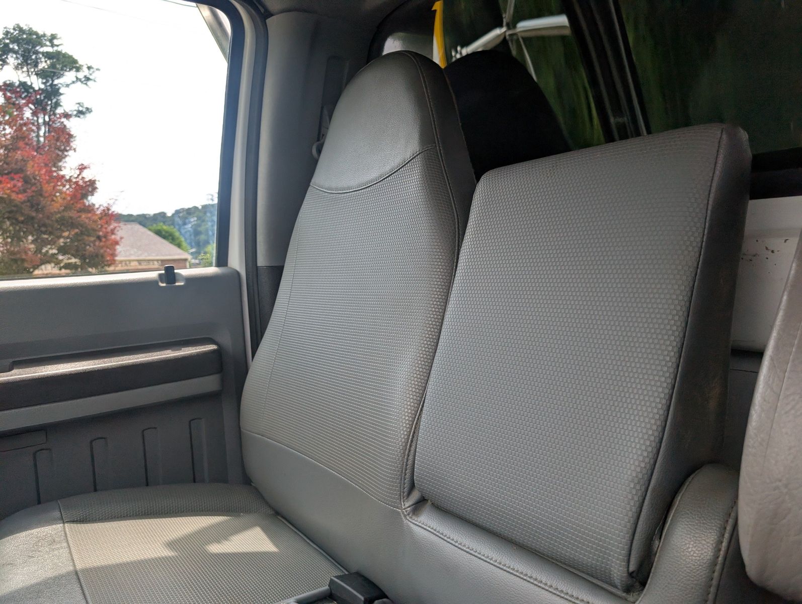 2015 Ford F-750 140
