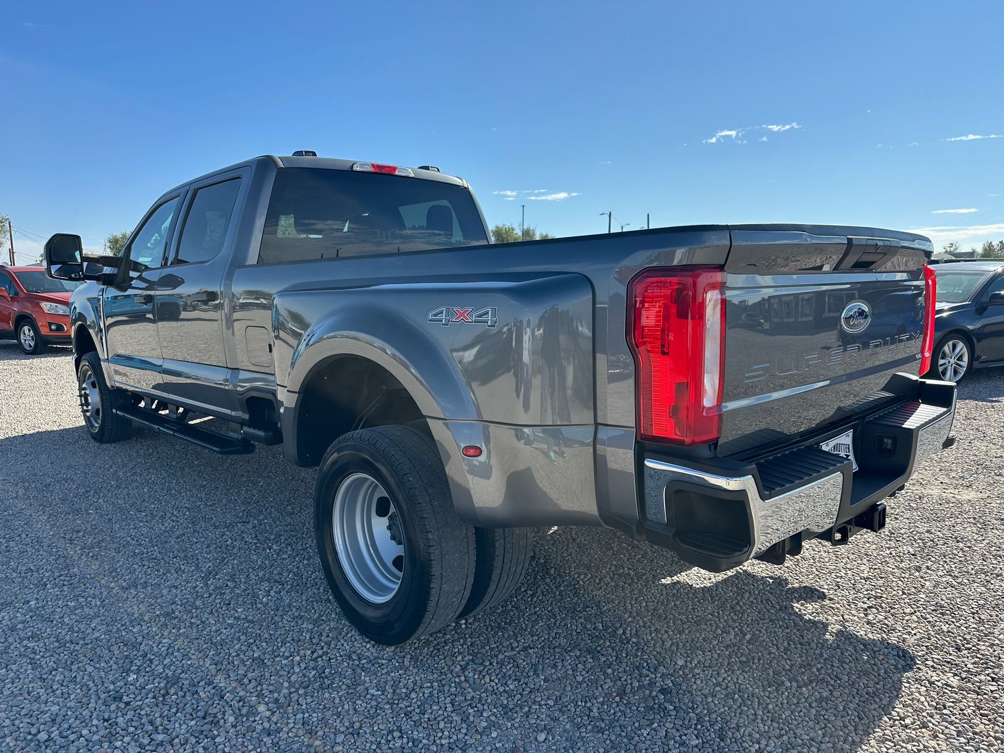 2024 Ford F-350 XLT photo 7
