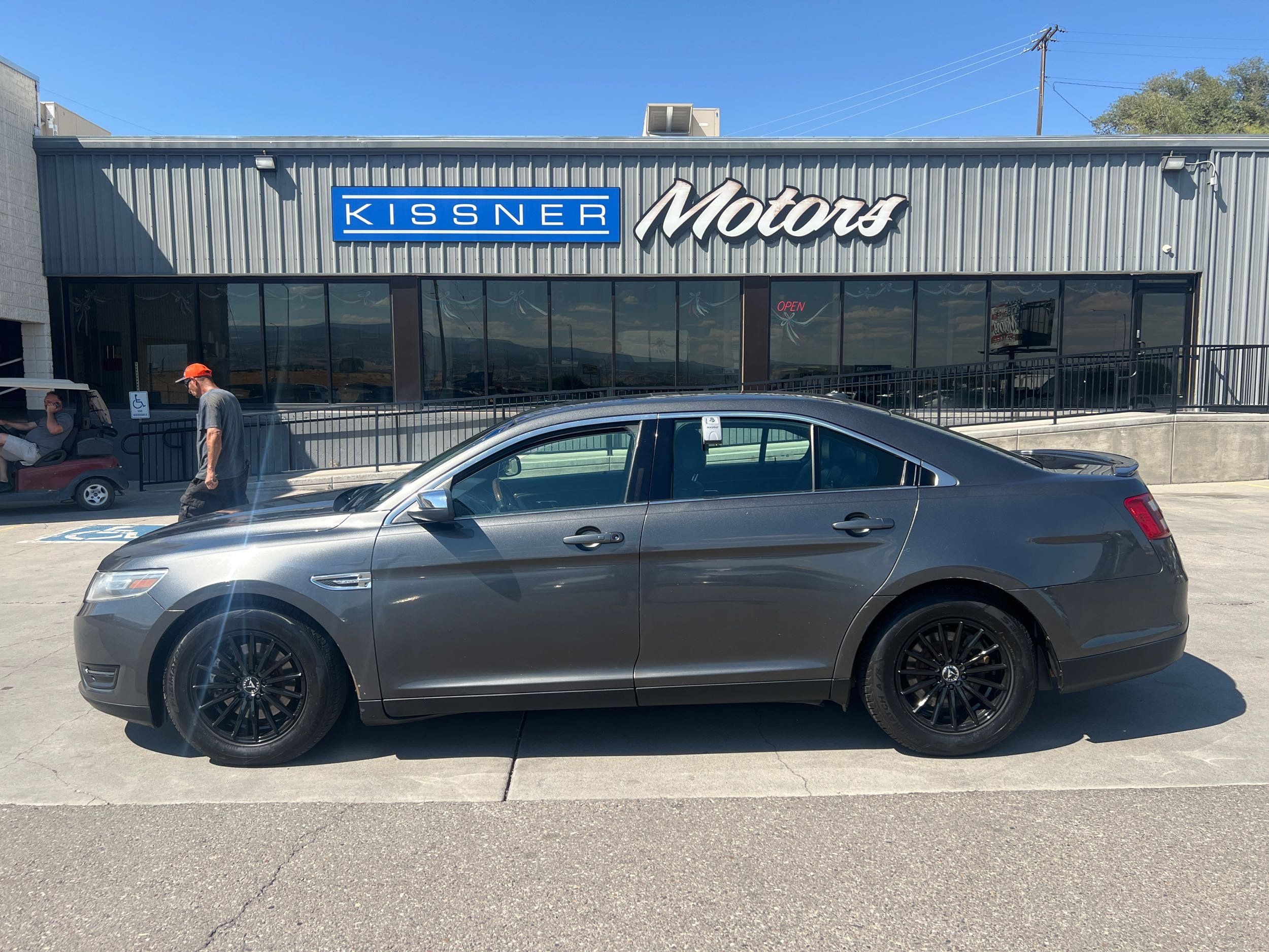 2017 Ford Taurus