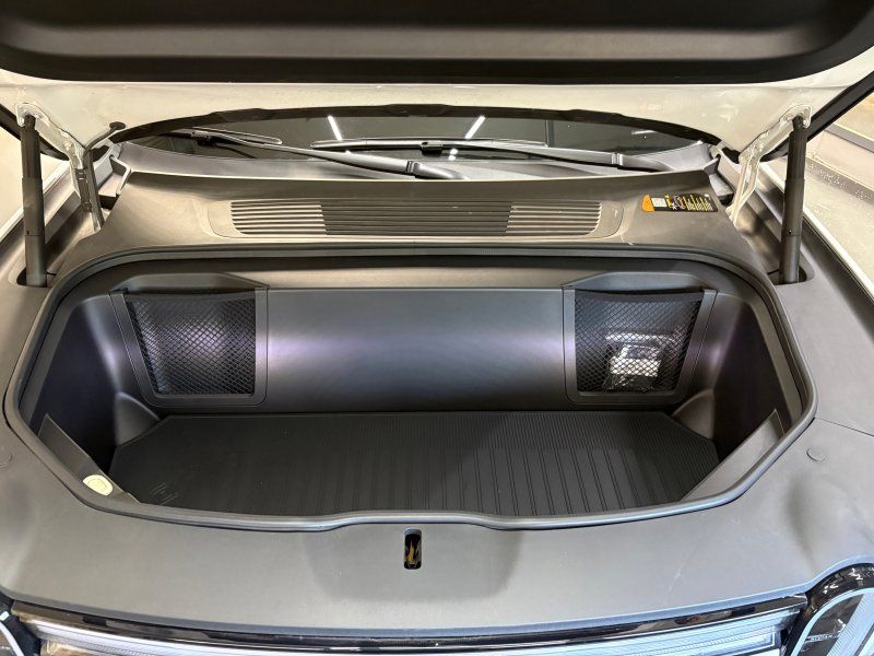 2025 Rivian R1S Adventure - Photo 32