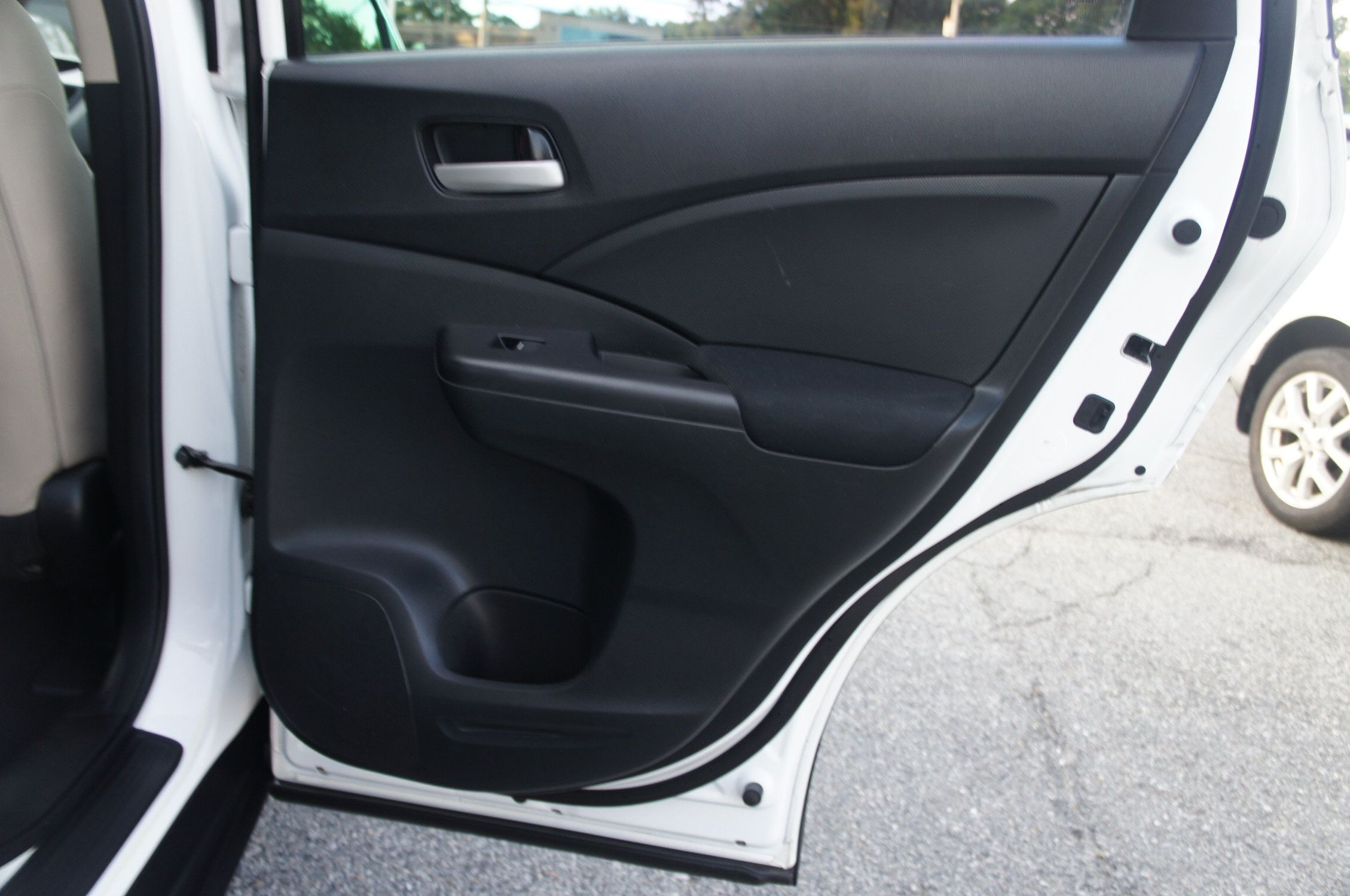 2016 Honda CR-V LX photo 17