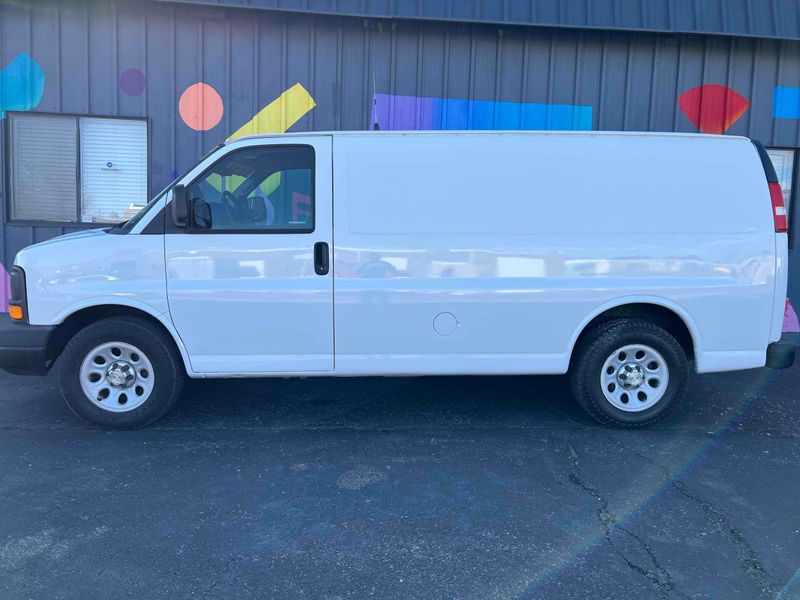 2010 chevrolet express 2024 1500 work van