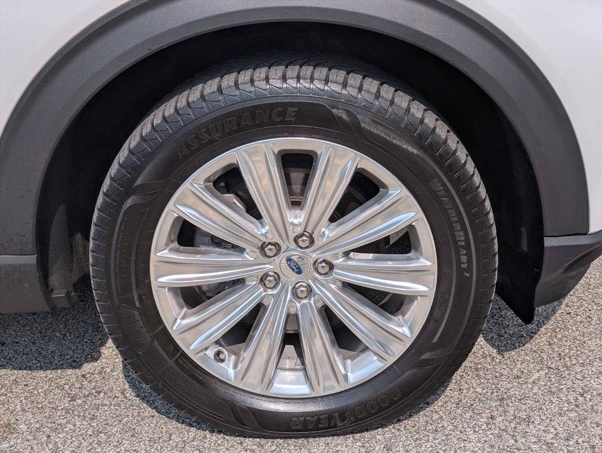 2020 Ford Explorer Hybrid Limited photo 11