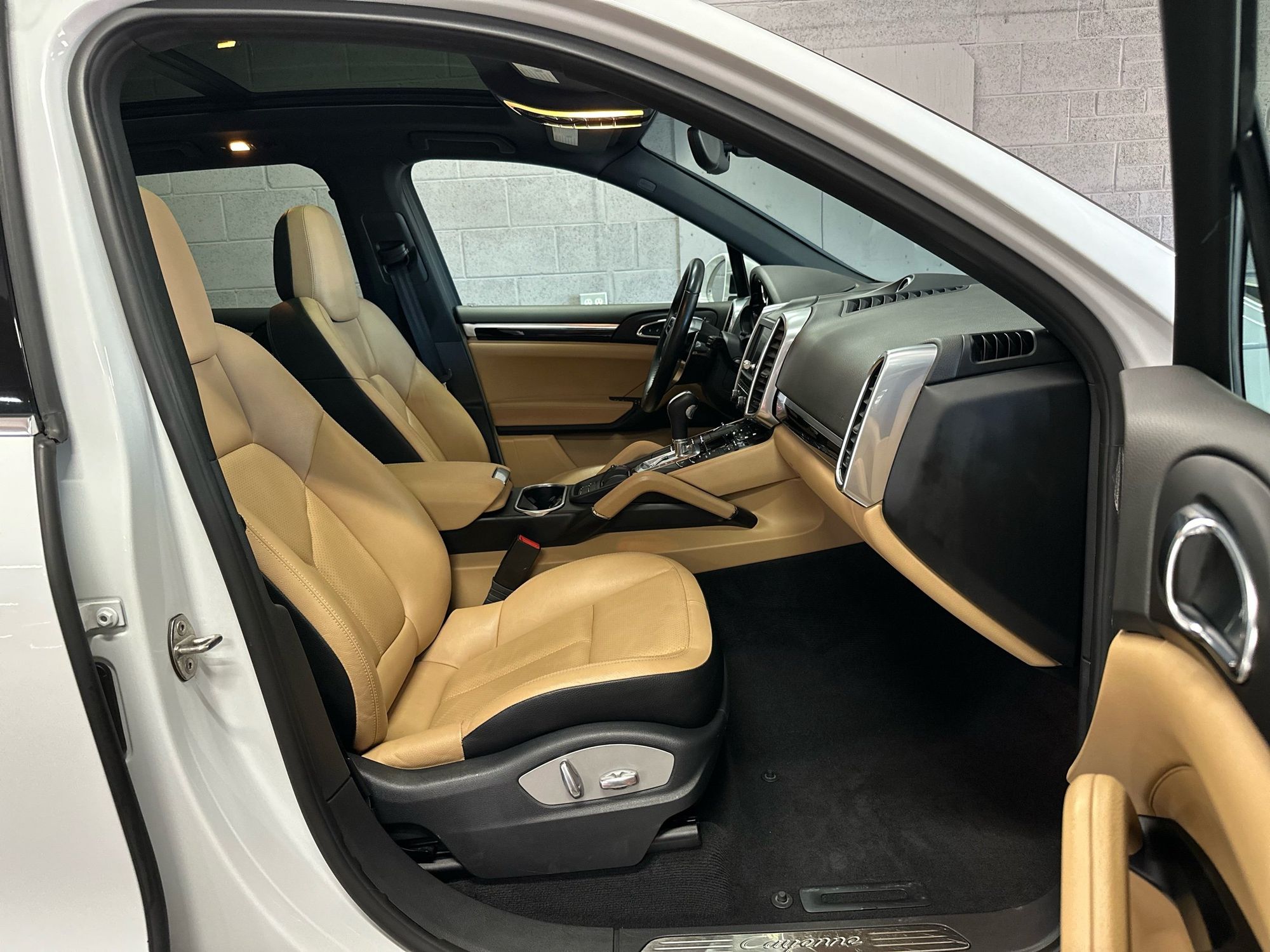 2016 Porsche Cayenne Diesel photo 19