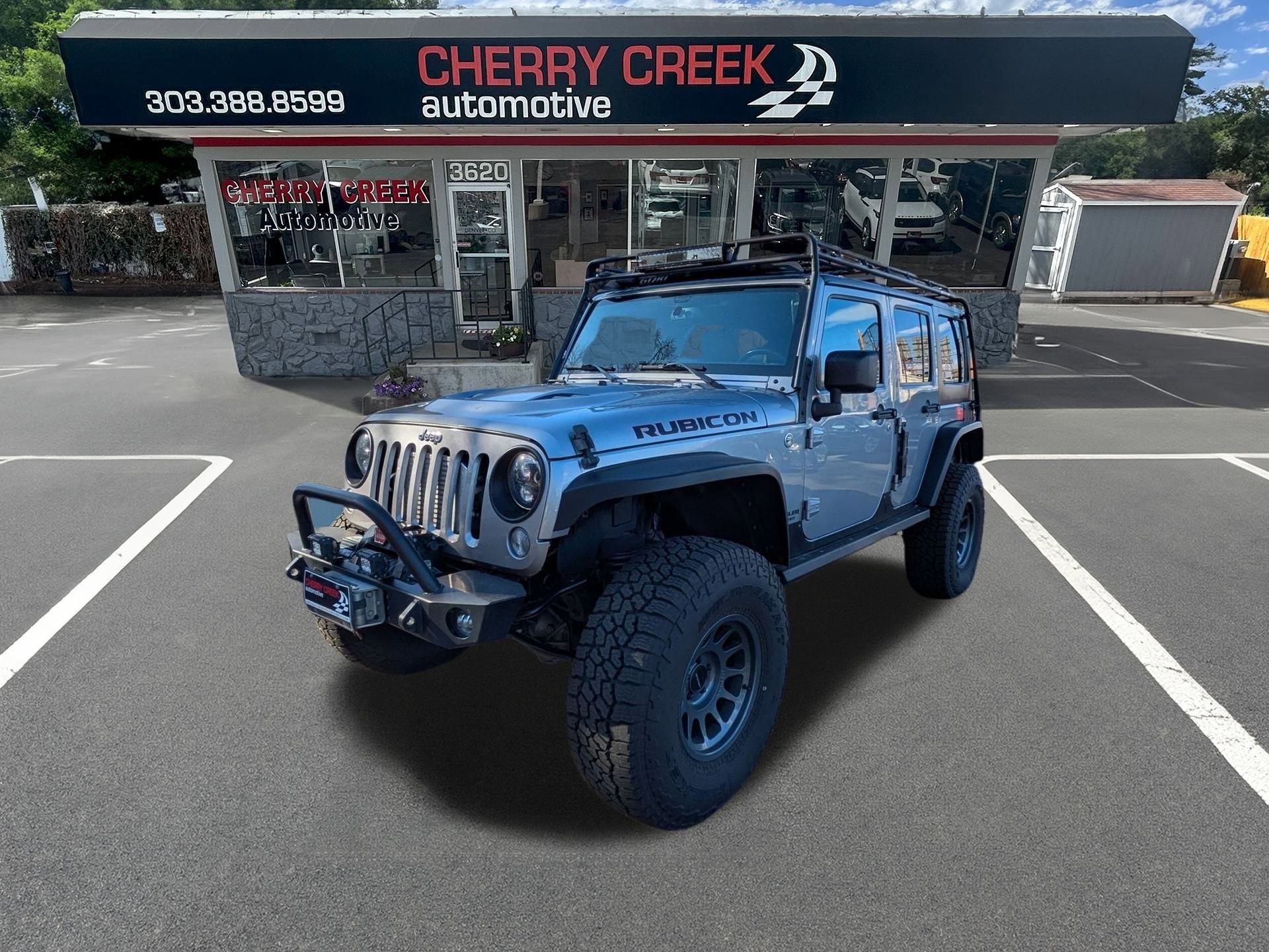 2015 Jeep Wrangler Unlimited Rubicon photo 2