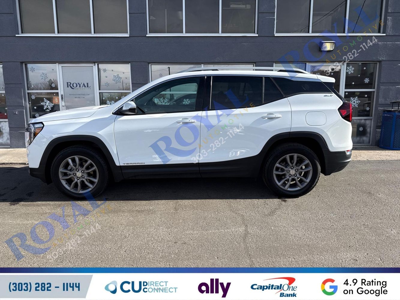 2024 GMC Terrain SLT's photo