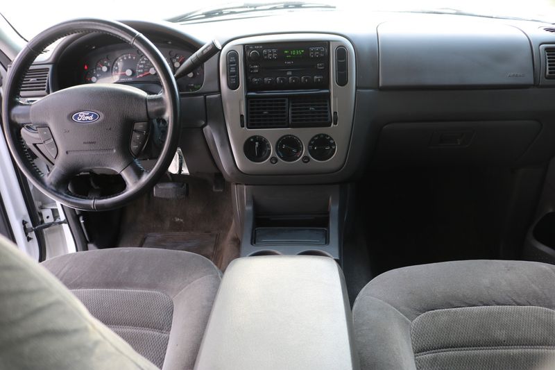 2004 Ford Explorer XLT | Victory Motors of Colorado