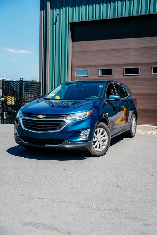 Blue 2020 Chevrolet Equinox 1.5T LT FWD SUV / Crossover Front-Wheel Drive 6-Speed Automatic