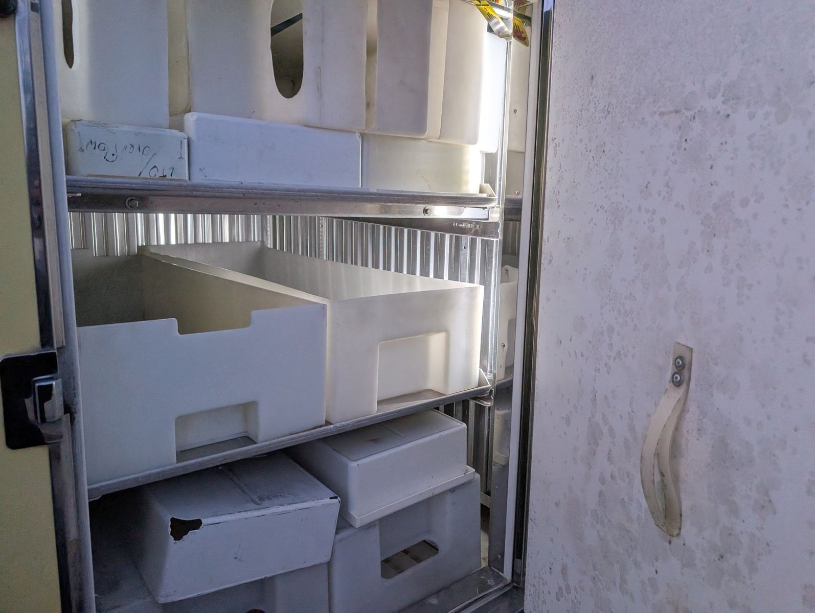 2021 Ford E-Series 77