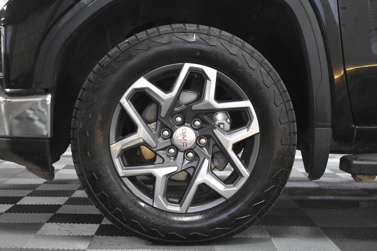 2024 GMC Sierra 1500 4WD Crew Cab Short Box SLT