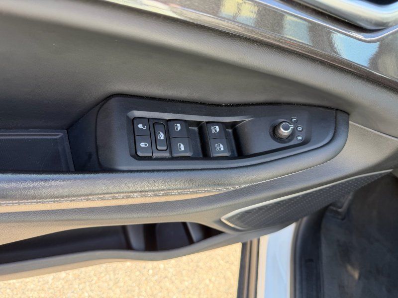 2022 Jeep Grand Cherokee Laredo - Photo 9