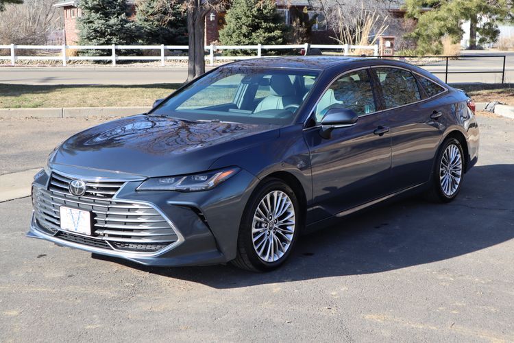 2019 Toyota Avalon Limited | Victory Motors of Colorado