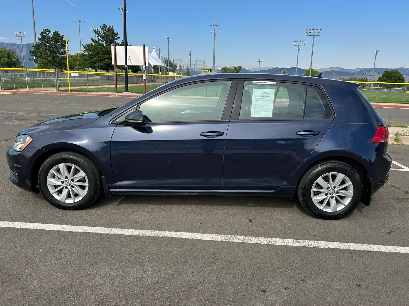 2016 Volkswagen Golf TSI S photo 8