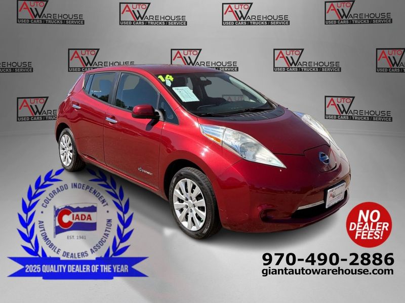 Red 2014 Nissan LEAF S Hatchback Front-Wheel Drive Automatic
