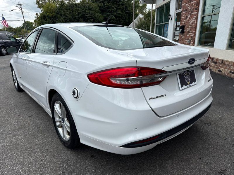 2018 Ford Fusion Hybrid SE photo 7