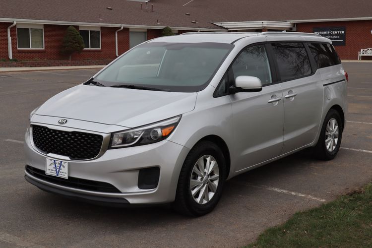 2016 Kia Sedona LX | Victory Motors of Colorado