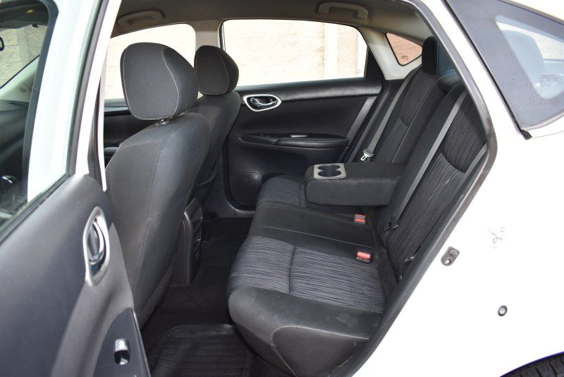 2019 Nissan Sentra SV - Photo 8