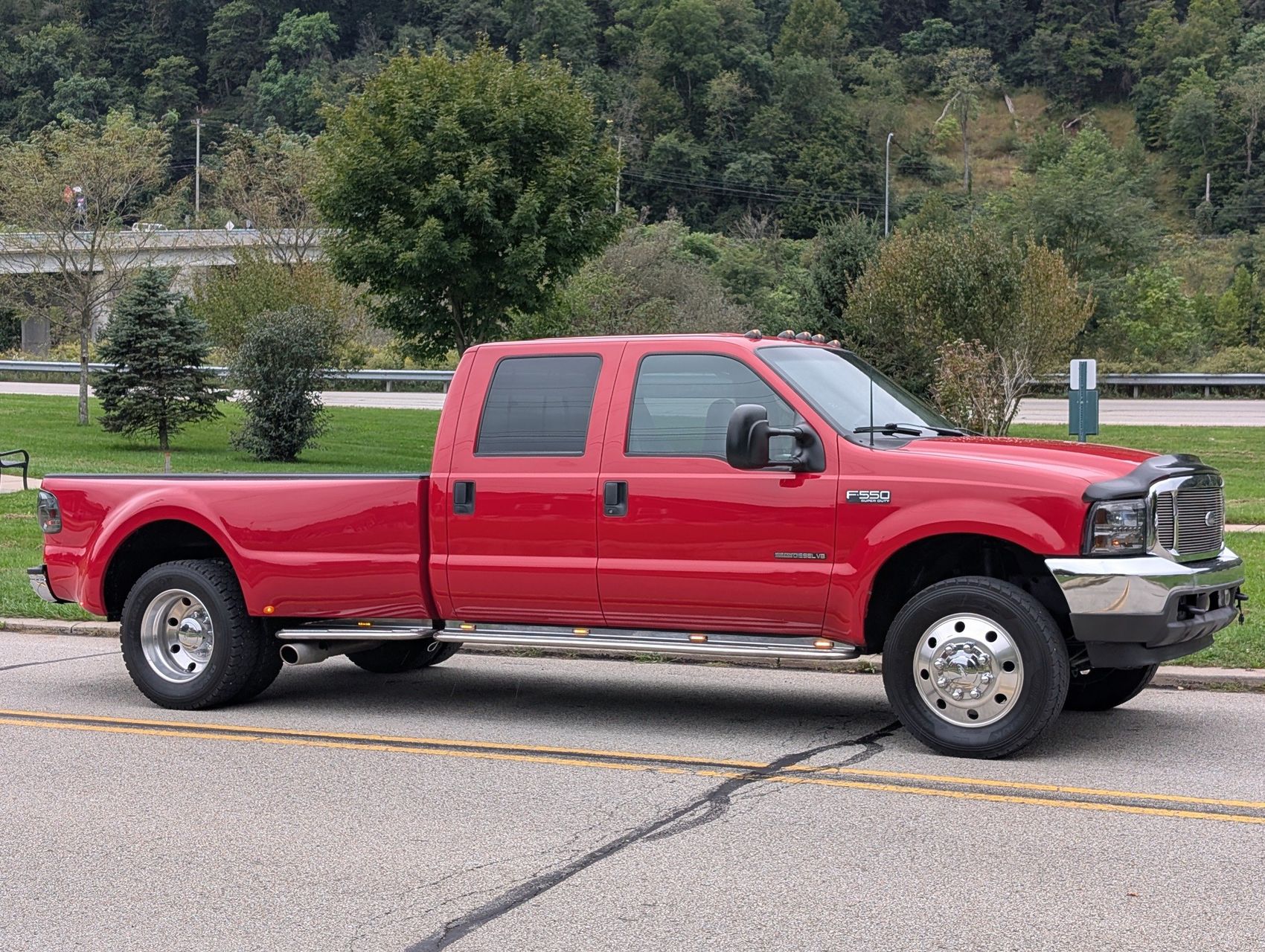 2001 Ford F-550 7