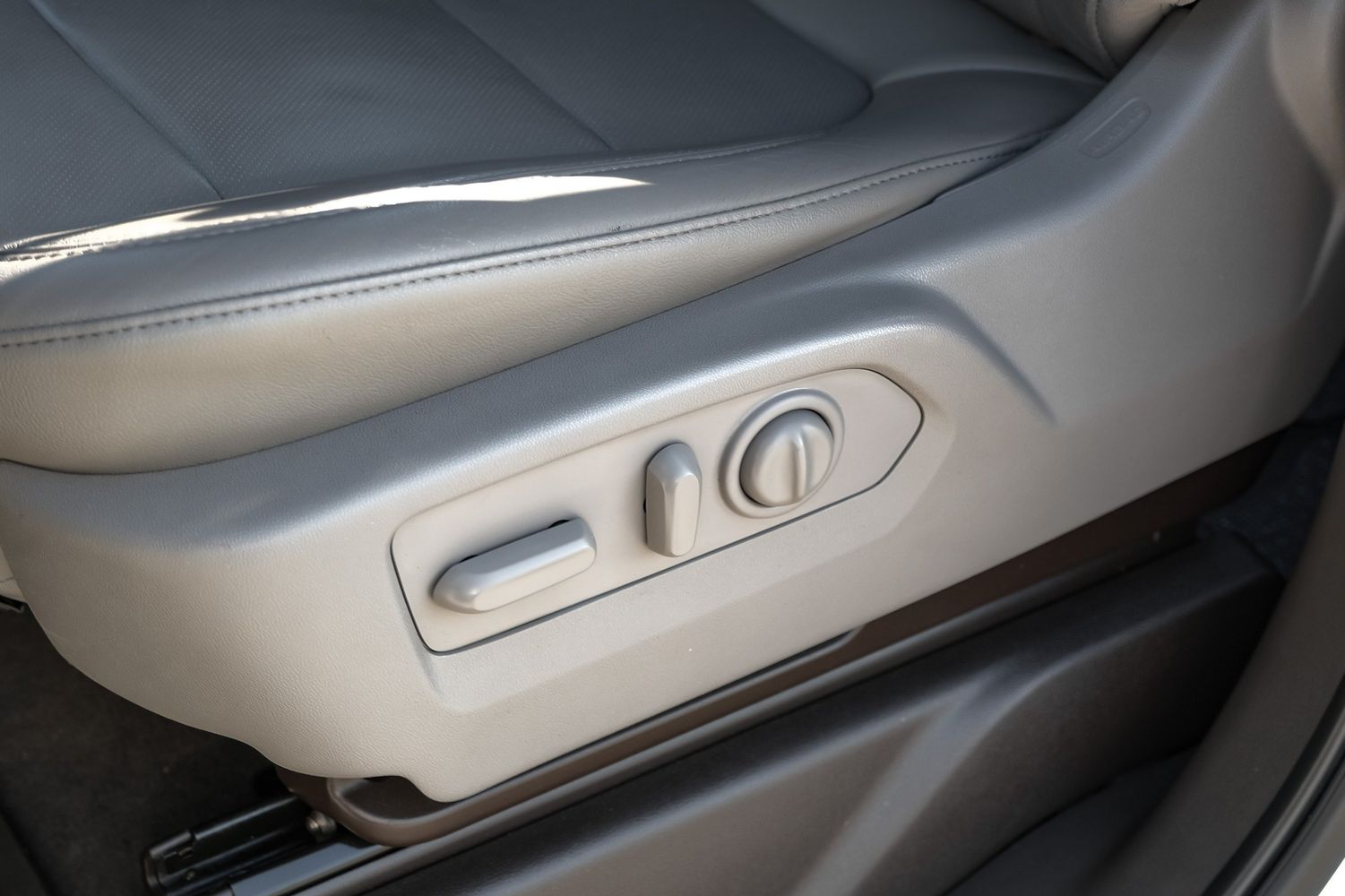 2019 Chevrolet Silverado LTZ photo 23