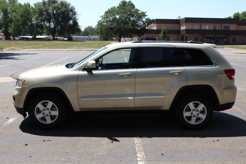 2011 Jeep Grand Cherokee Laredo | Victory Motors of Colorado