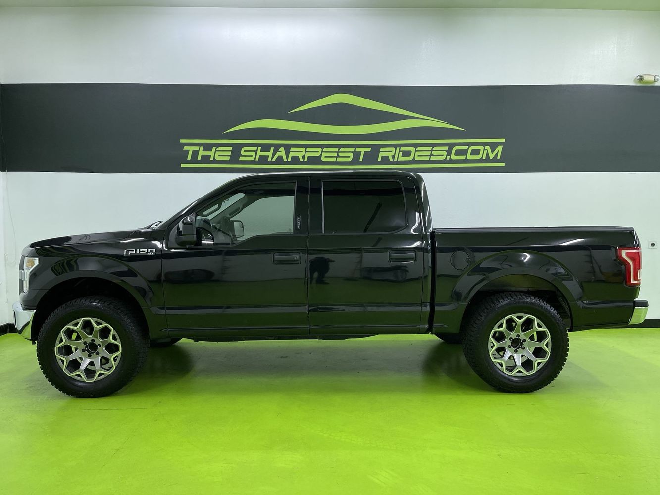 2015 Ford F-150 XLT photo 3