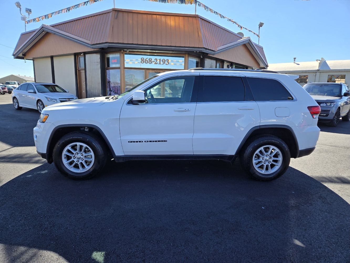 2020 Jeep Grand Cherokee Laredo E photo 4