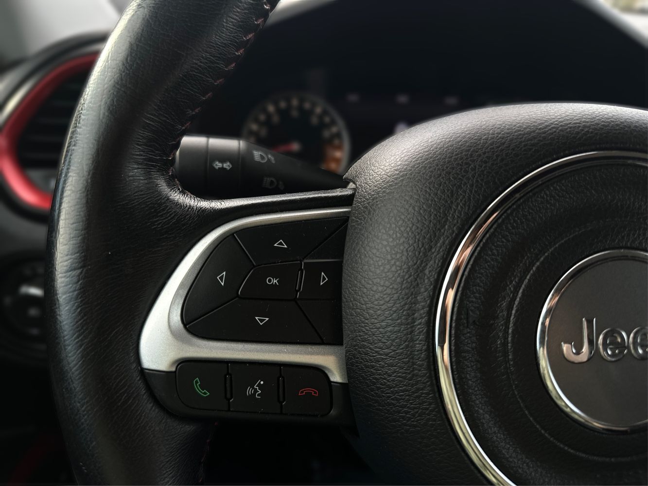 2018 Jeep Renegade Trailhawk photo 27