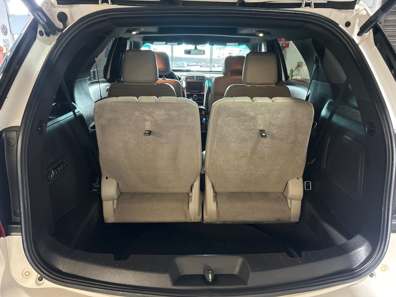 2012 Ford Explorer Limited photo 8
