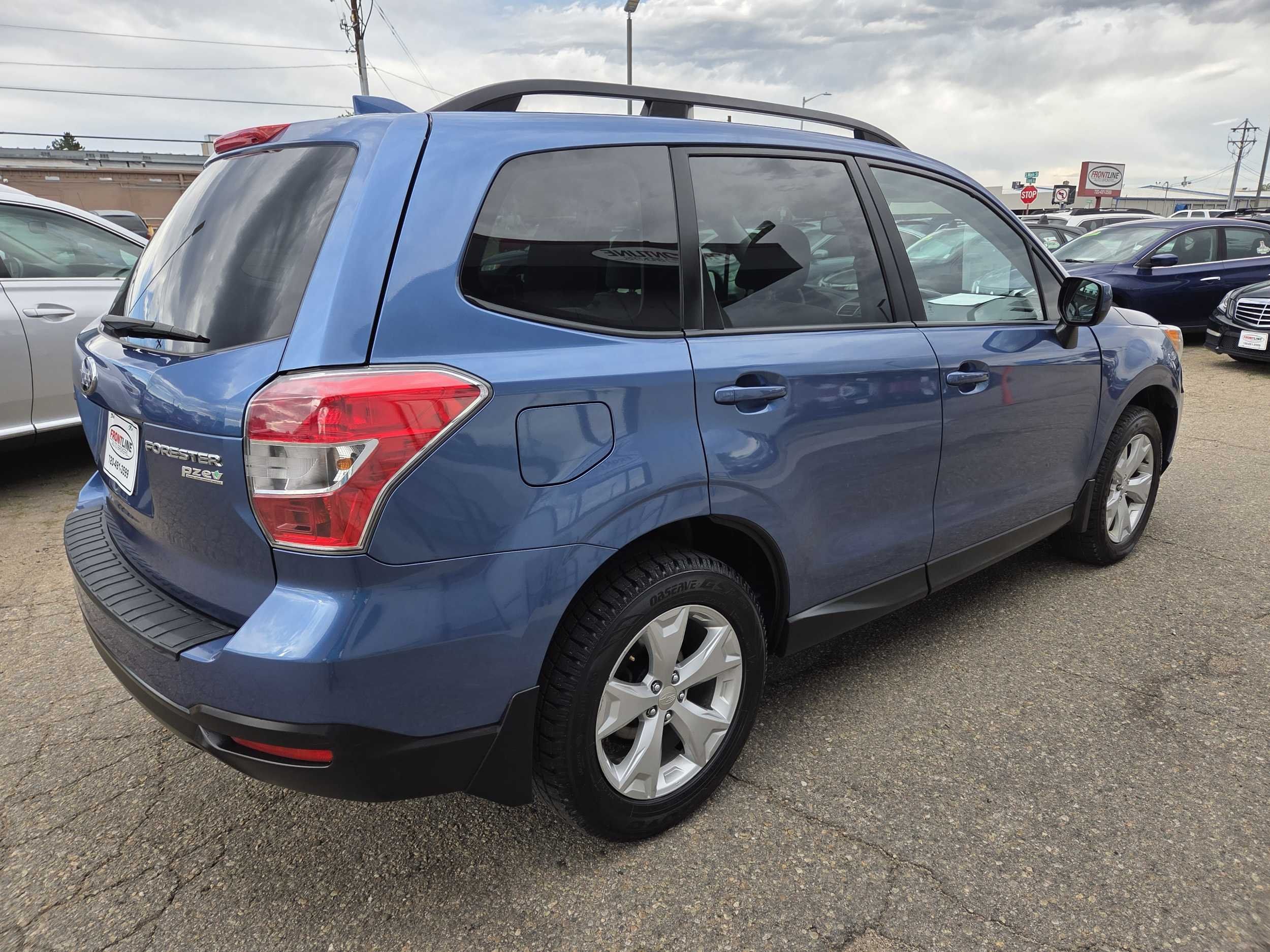 2016 Subaru Forester 2.5i Premium photo 4