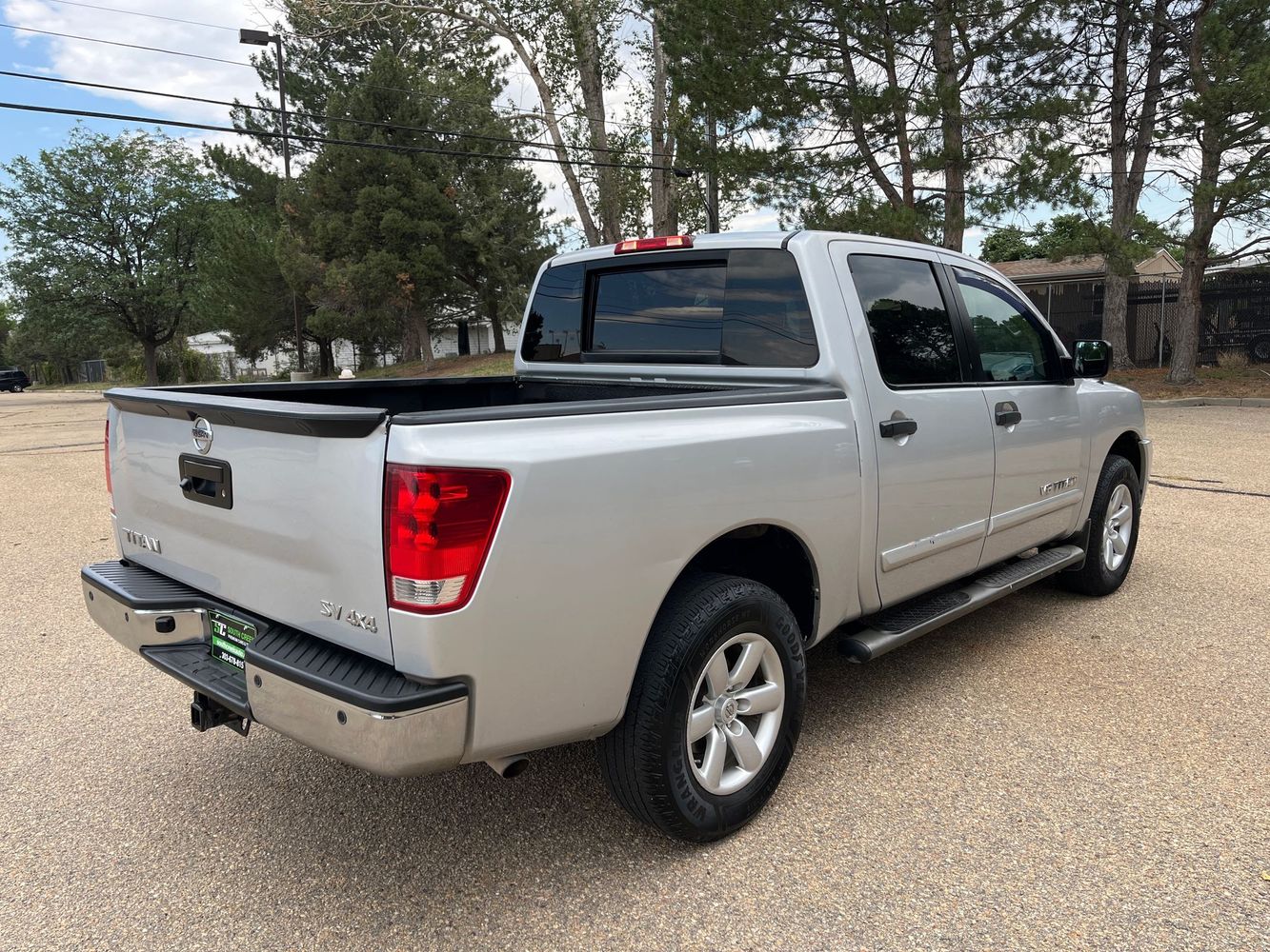2014 Nissan Titan SV photo 5