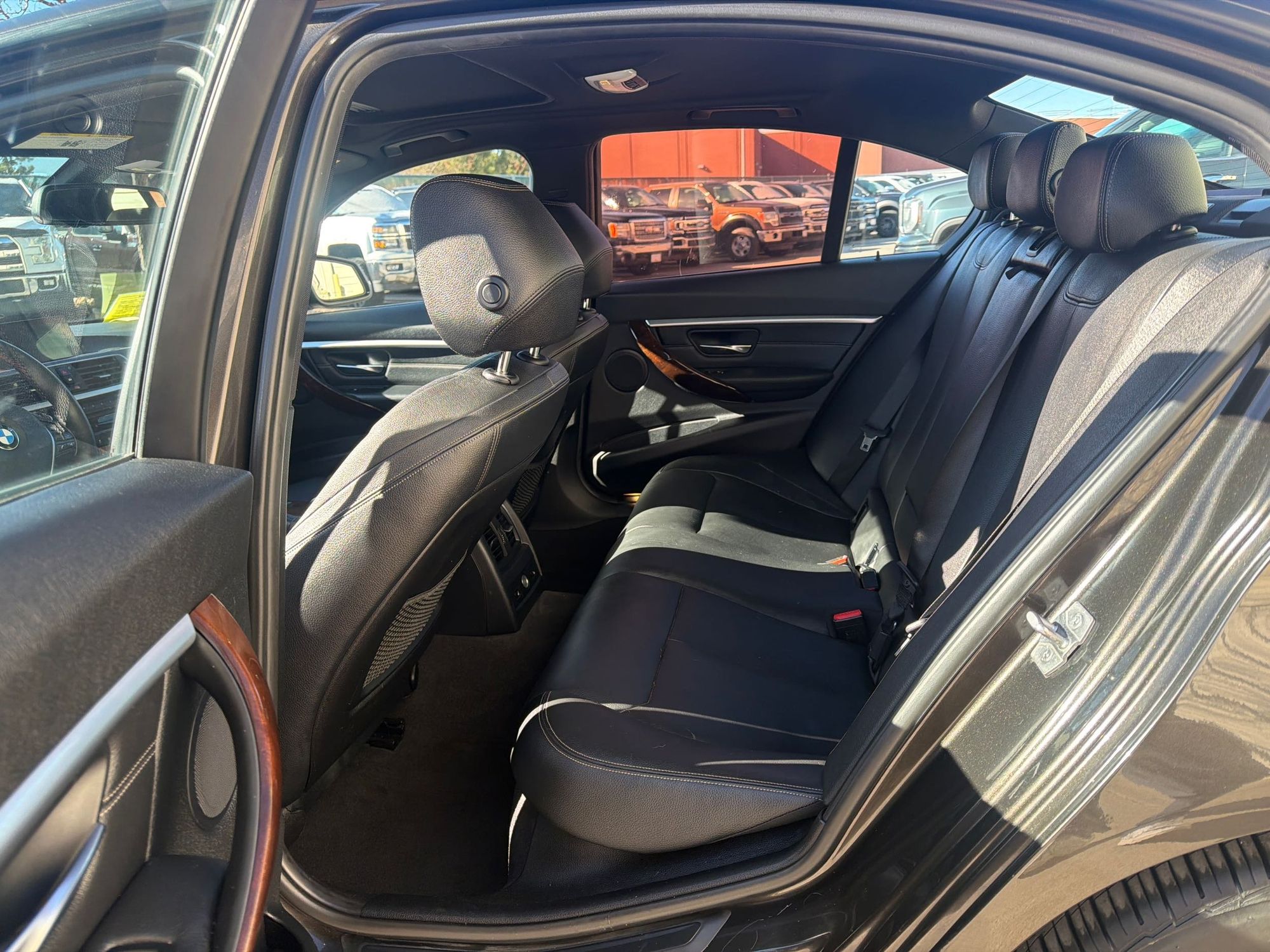 2016 BMW 3 Series 328i - Photo 10