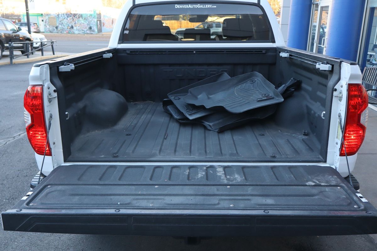 2018 Toyota Tundra SR5 5.7L V8