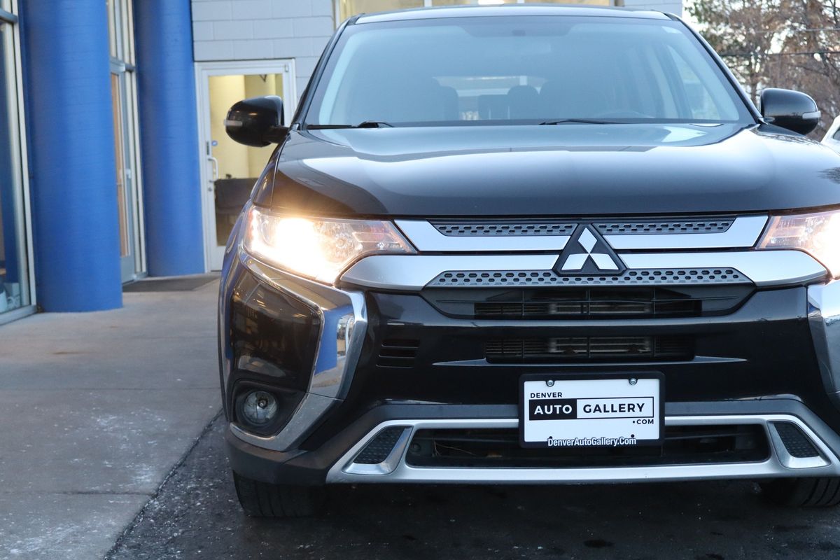 2019 Mitsubishi Outlander SE
