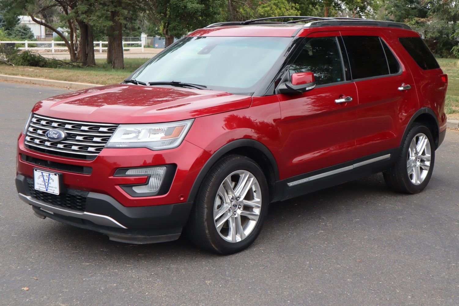 2016 Ford Explorer Limited | Victory Motors of Colorado