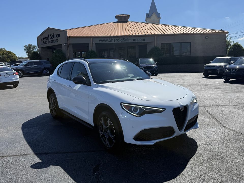 2021 Alfa Romeo Stelvio RWD
