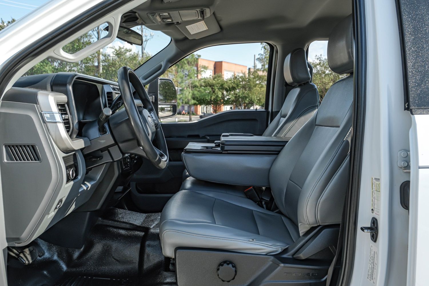 2023 Ford F-350 XL photo 52