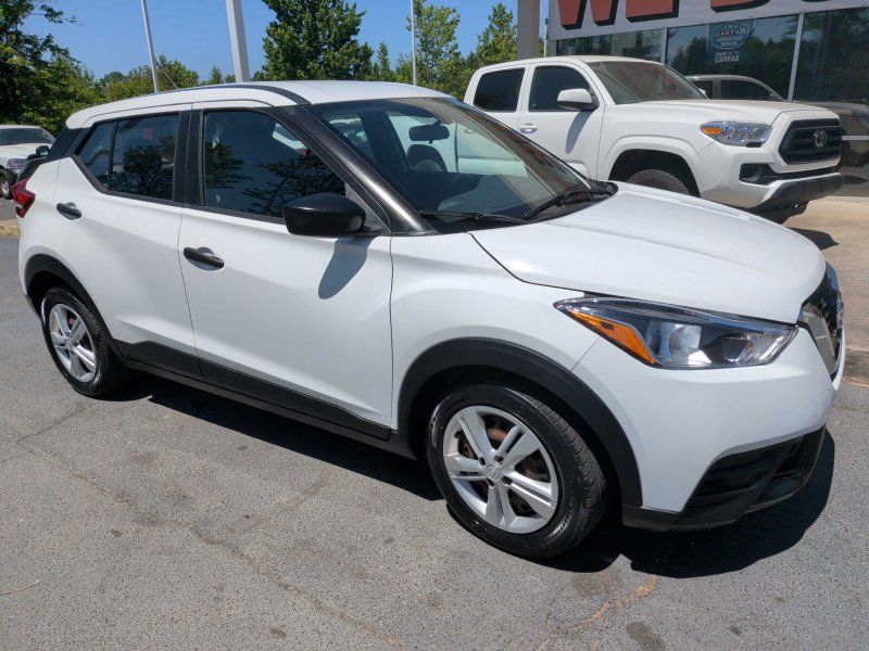 2020 Nissan Kicks 1.6 S's photo