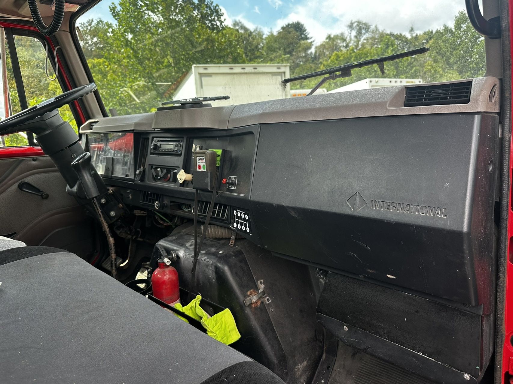 2000 International 4700 29