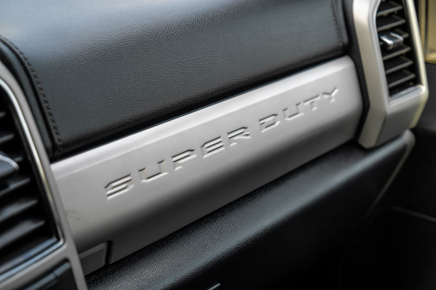 2021 Ford F-250 Lariat photo 34